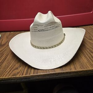 Elegant Cream Western Hat